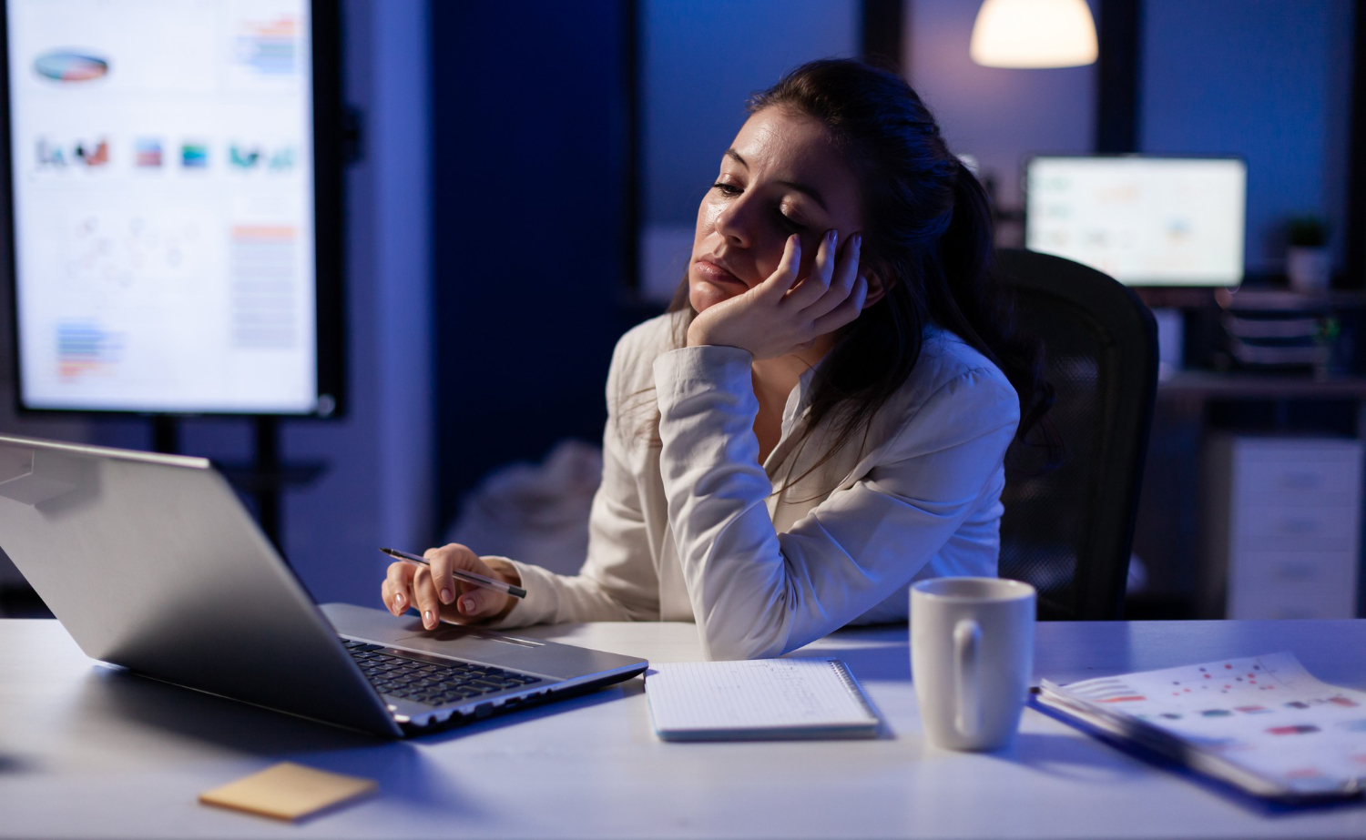 Why Your Hiring Pipeline Breaks After 6 PM